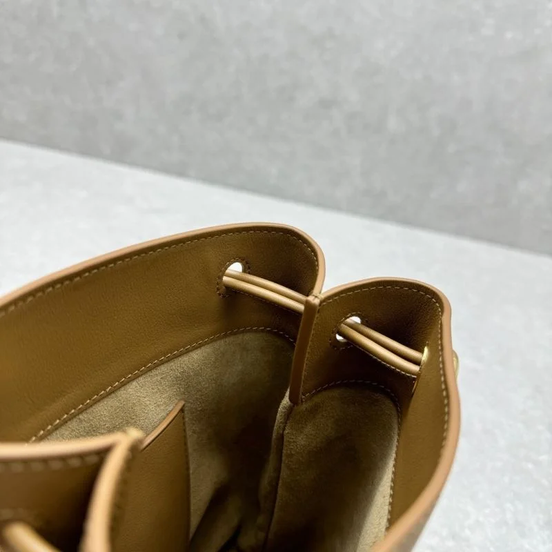 Supportive Loewe Bucket Bags 55696