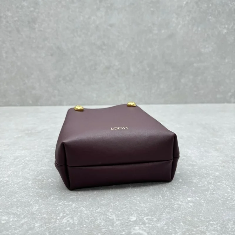Loewe Bucket Bags Bold 55695