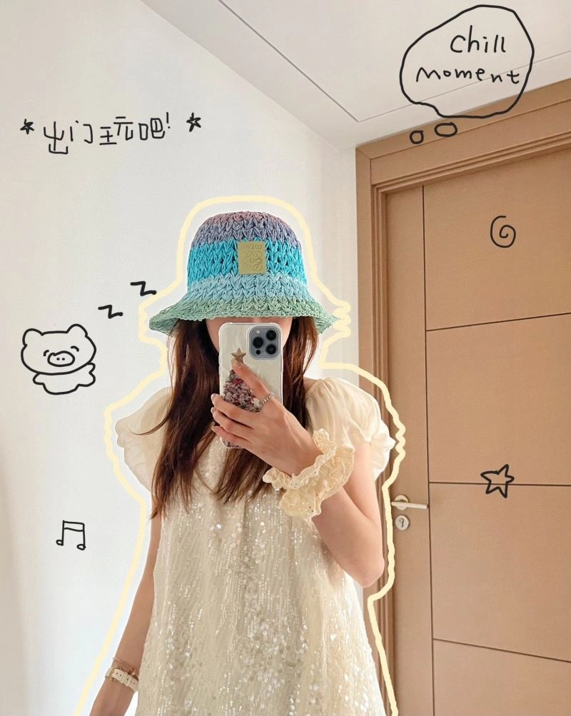 Loewe Caps Chic 258442