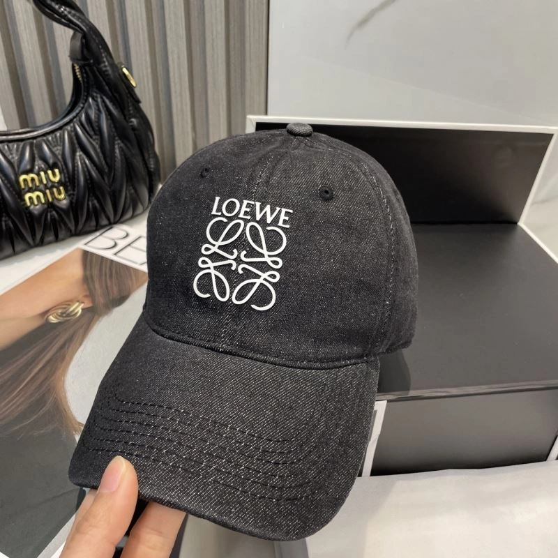 Effortless Loewe Caps 258439