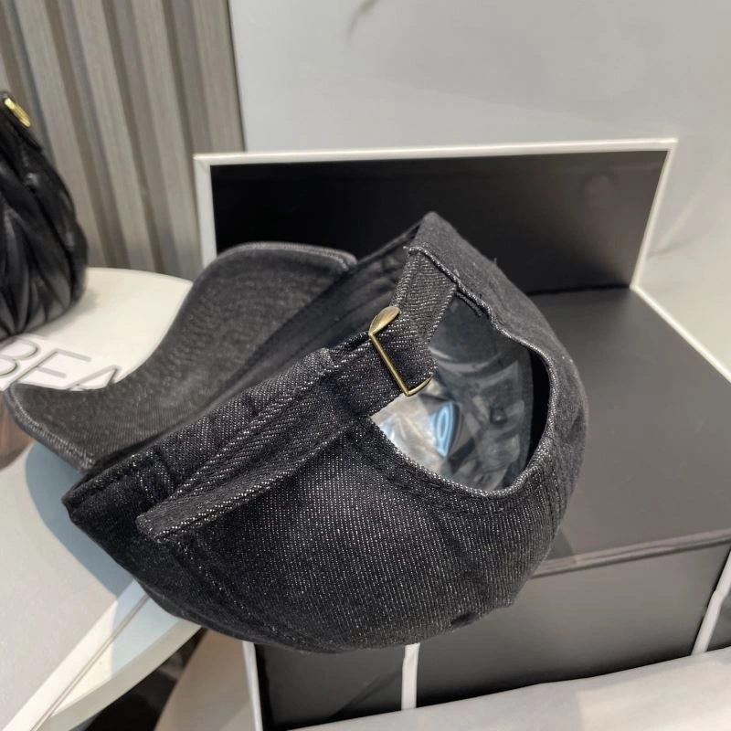 Effortless Loewe Caps 258439