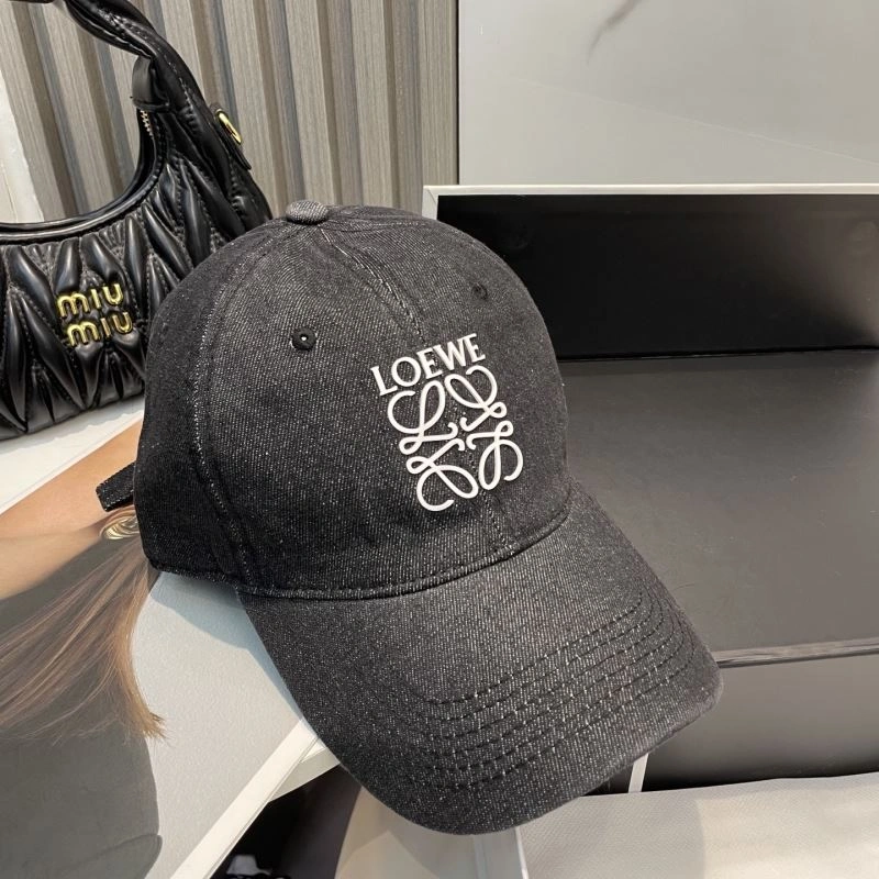 Effortless Loewe Caps 258439