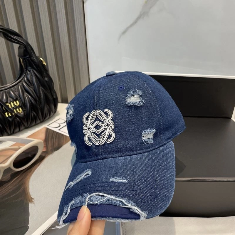 Unique Loewe Caps 258398