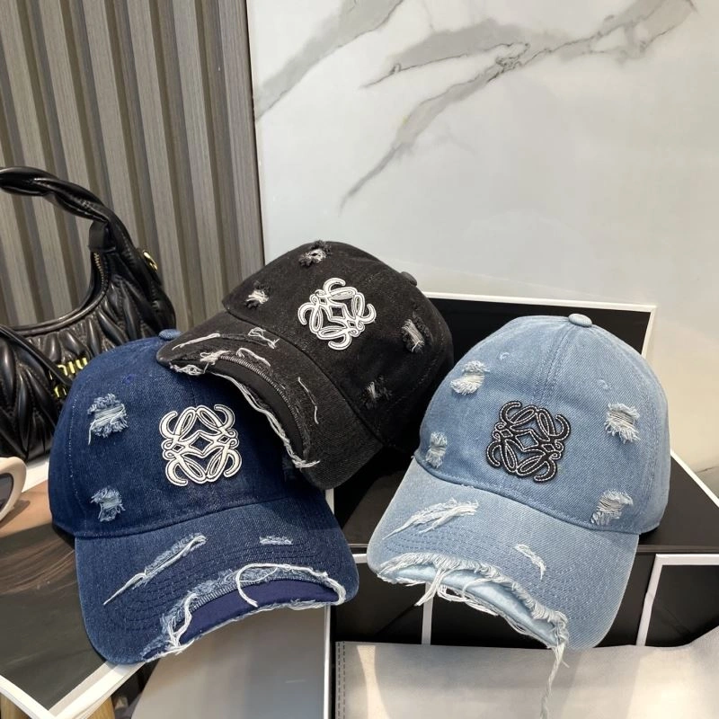 Unique Loewe Caps 258398