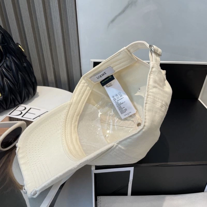 OdorResistant Loewe Caps 258408