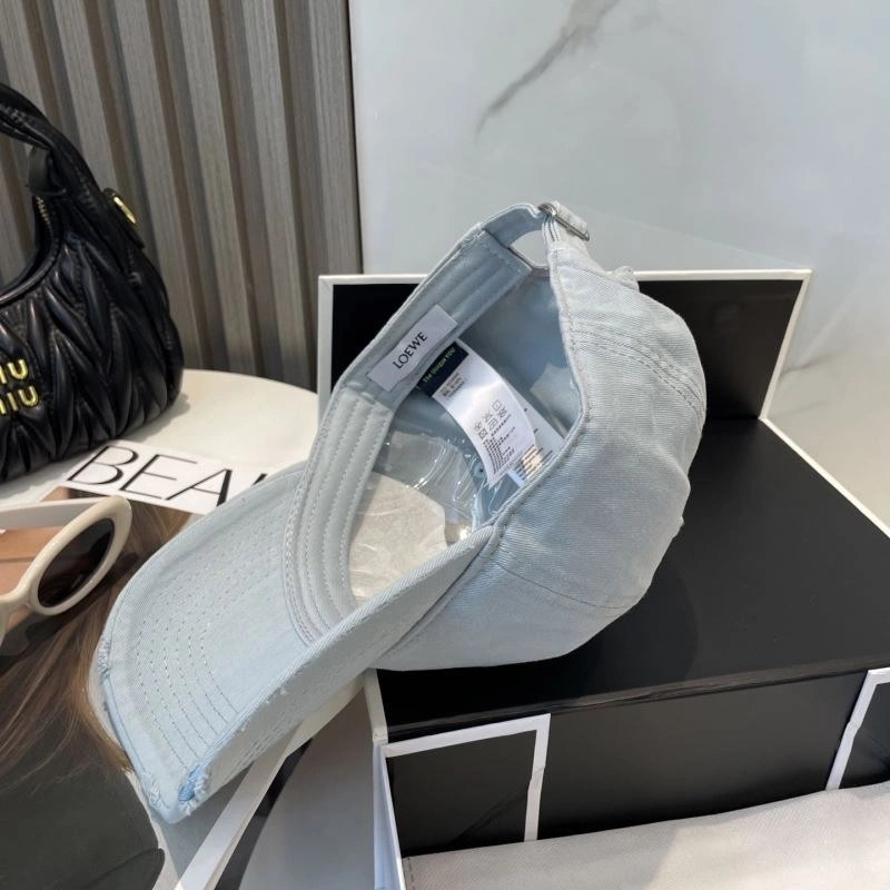 Lightweight Loewe Caps 258400