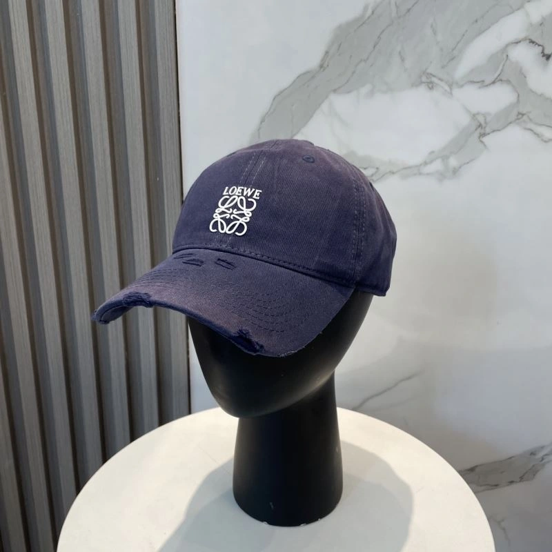 Trendsetting Loewe Caps 258389