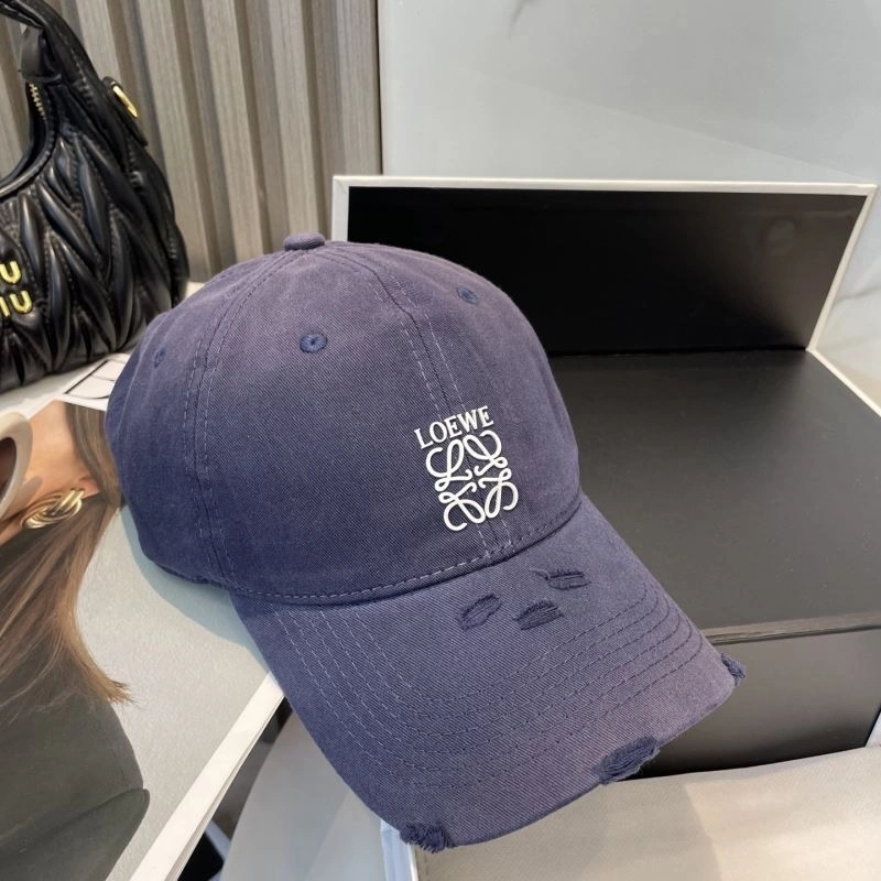 Trendsetting Loewe Caps 258389