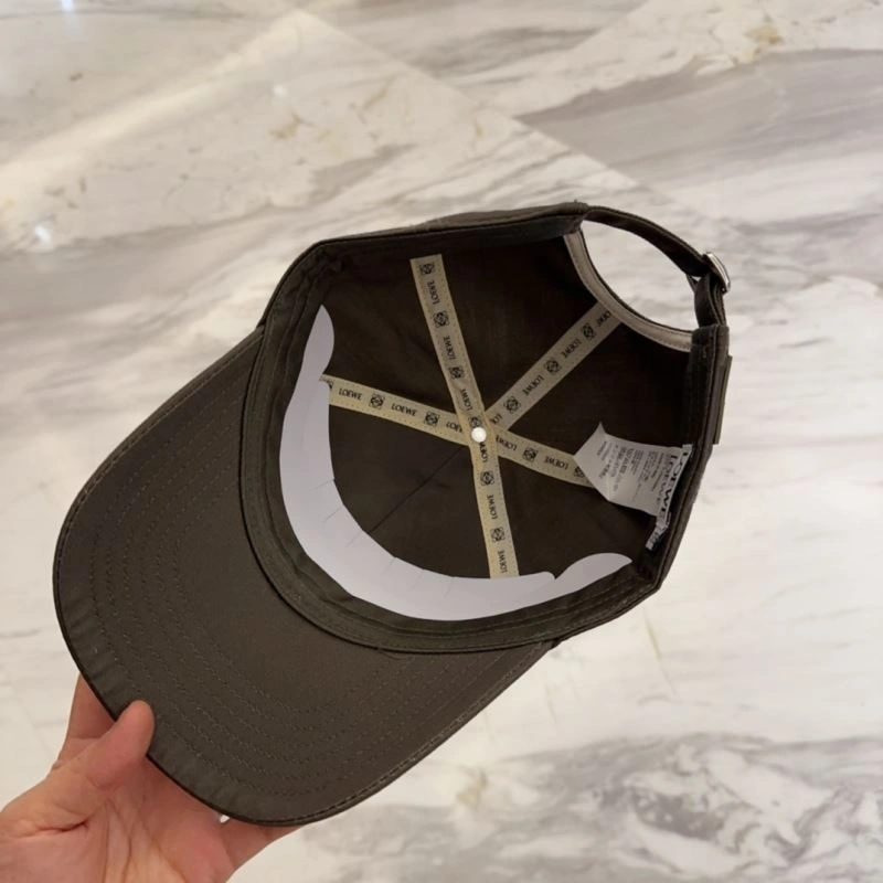 Reliable Loewe Caps 258377