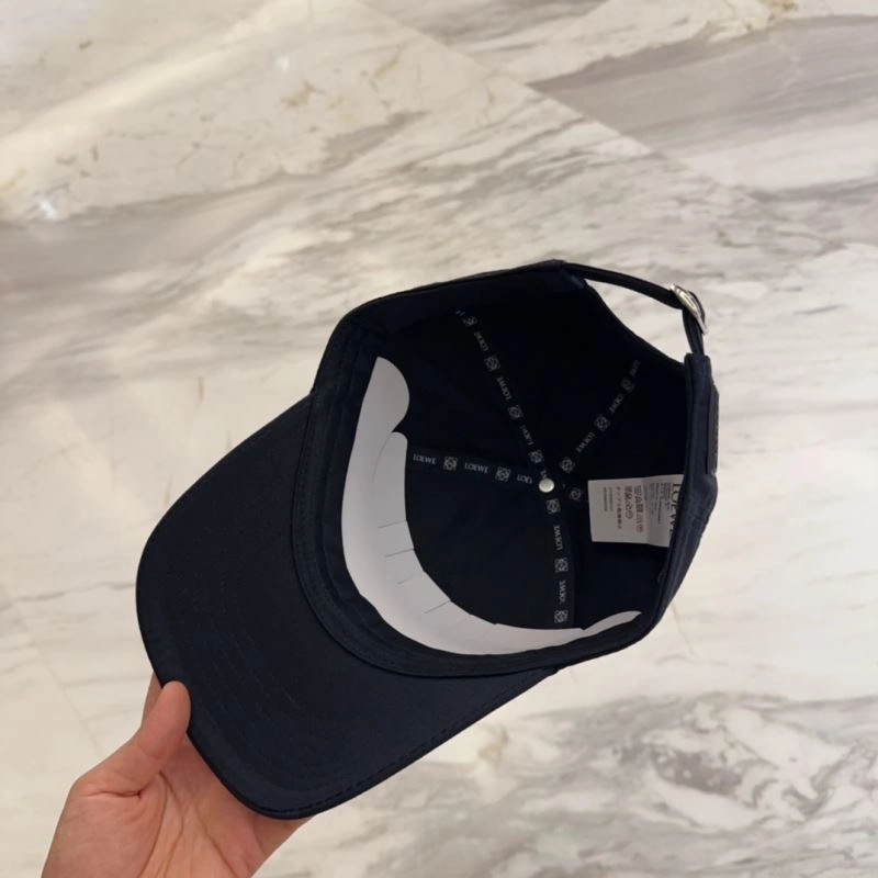 Upgraded Loewe Caps 258367