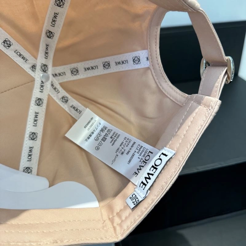 WeatherProof Loewe Caps 258351