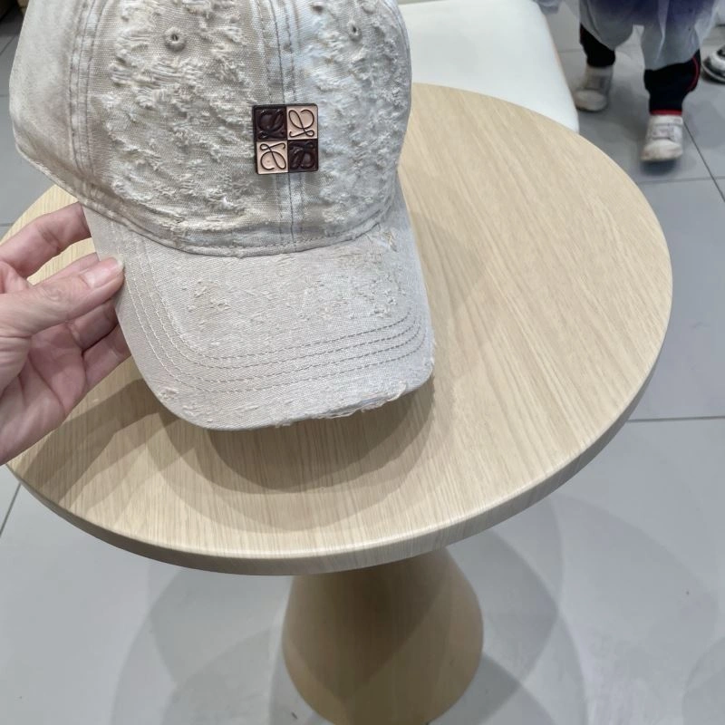 Loewe Caps Chic 261969