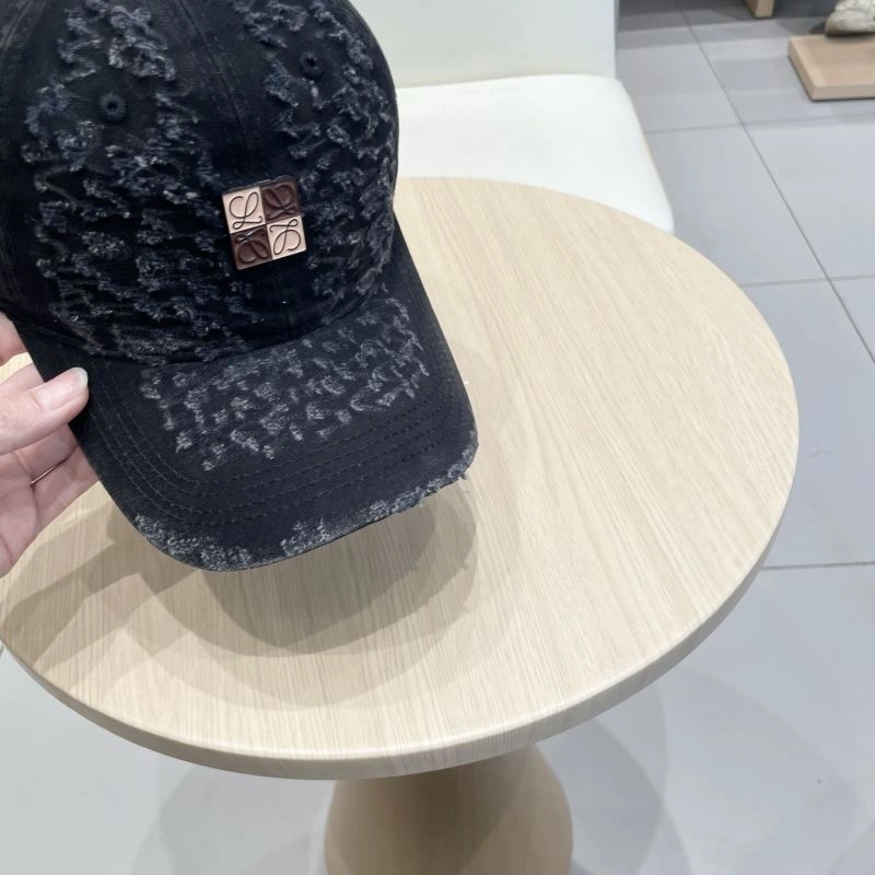 Resilient Loewe Caps 261981