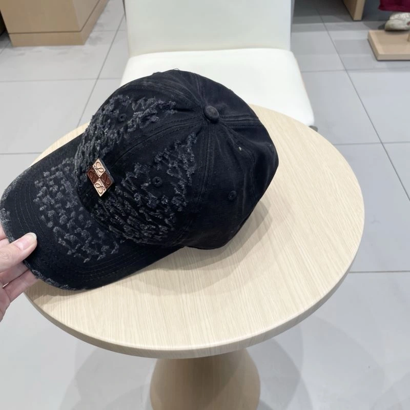 Resilient Loewe Caps 261981