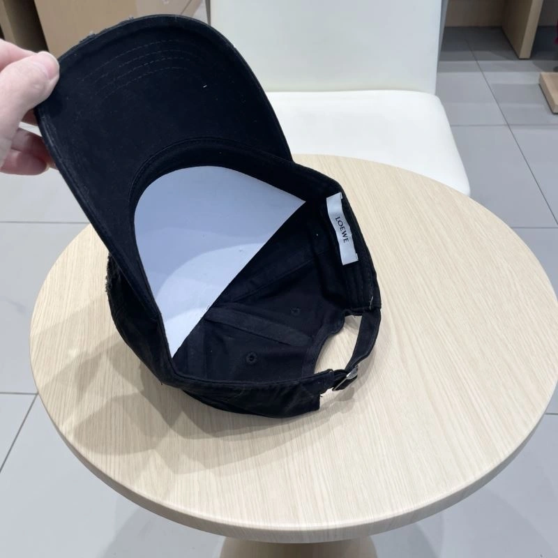 Resilient Loewe Caps 261981