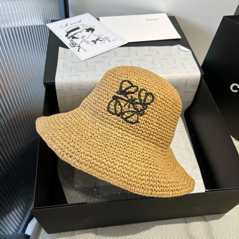Loewe Caps Neat 261941