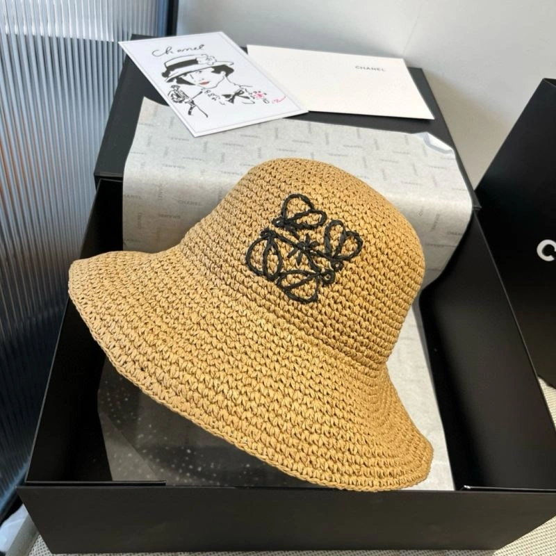 Loewe Caps Neat 261941