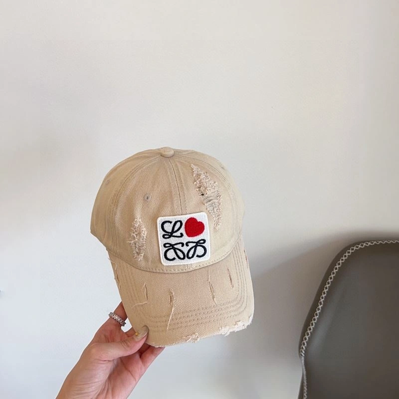 Modern Loewe Caps 261922