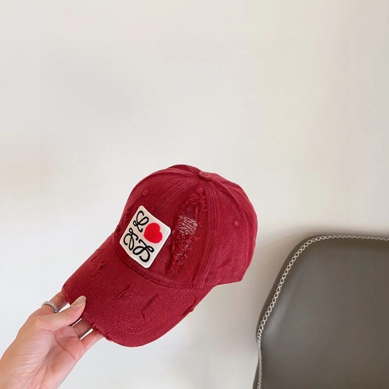 Bright Loewe Caps 261914