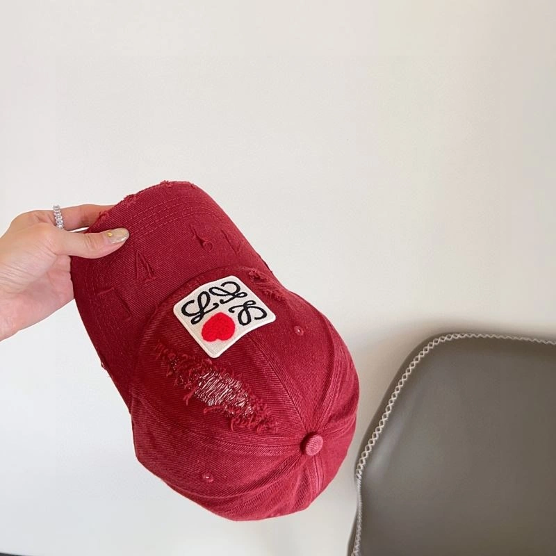 Bright Loewe Caps 261914