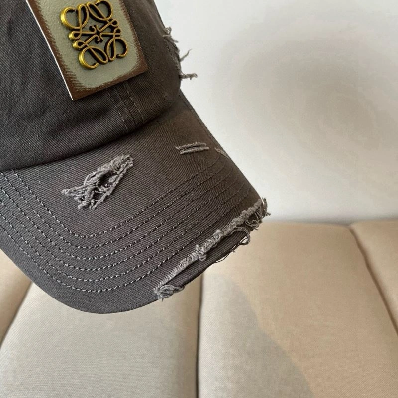 Popular Loewe Caps 261911