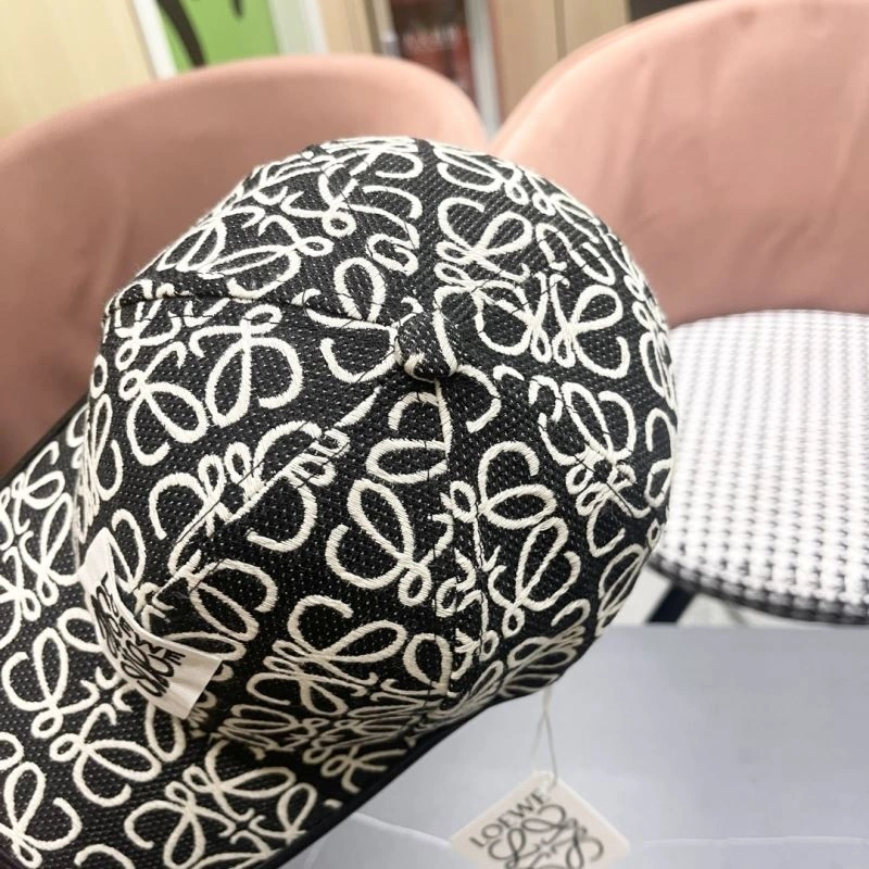 Refined Loewe Caps 261936