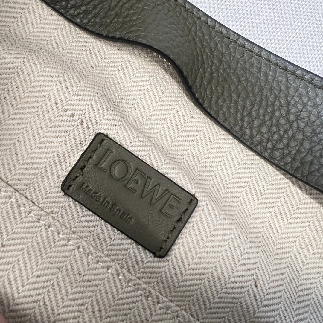 Loewe Clutch Bags Unisex 72185