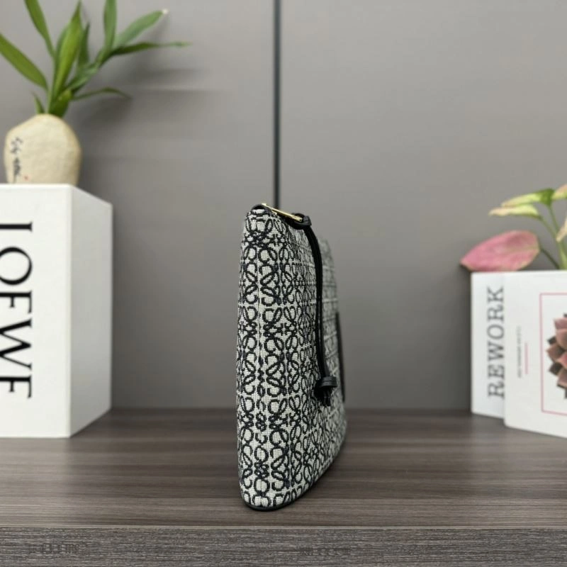 Loewe Clutch Bags Soft 61685