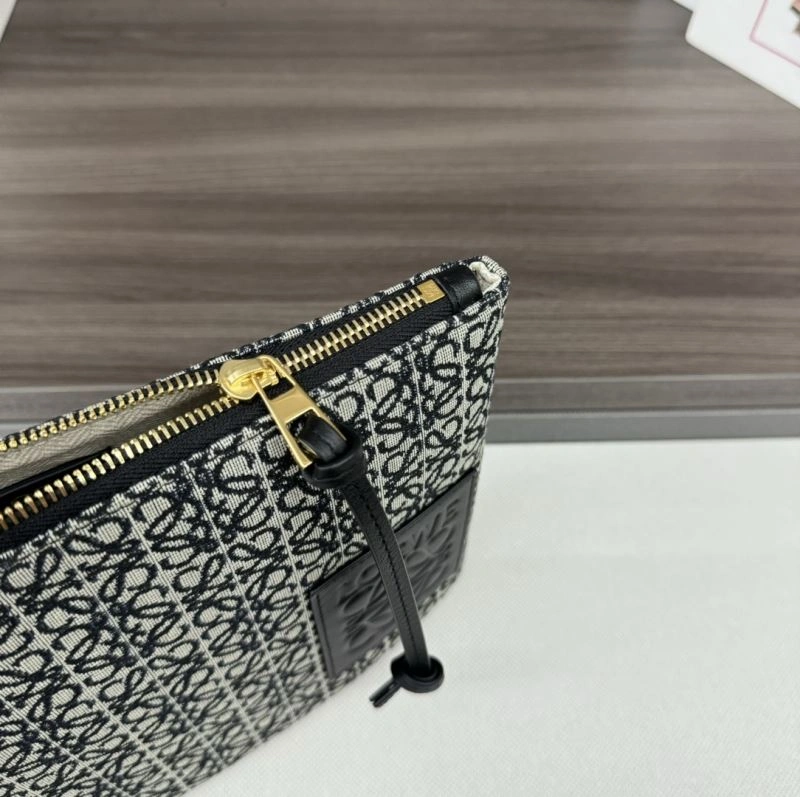 Loewe Clutch Bags Soft 61685