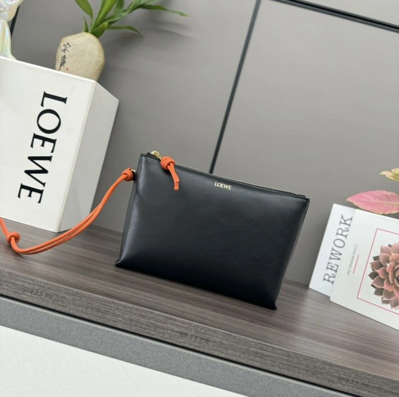 Timeless Loewe Clutch Bags 61690