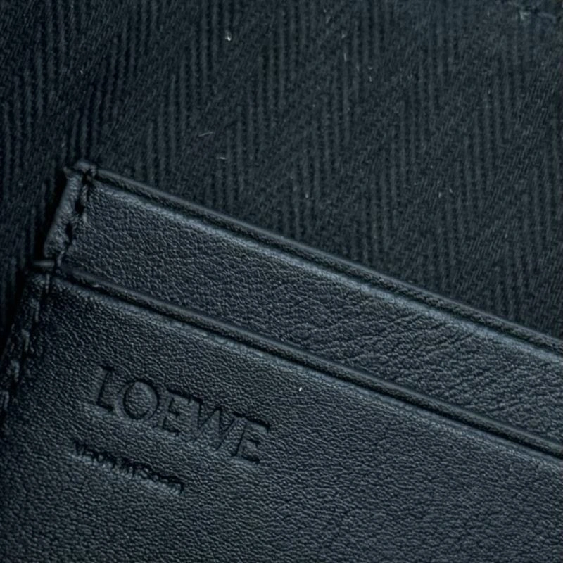 Sporty Loewe Clutch Bags 61681