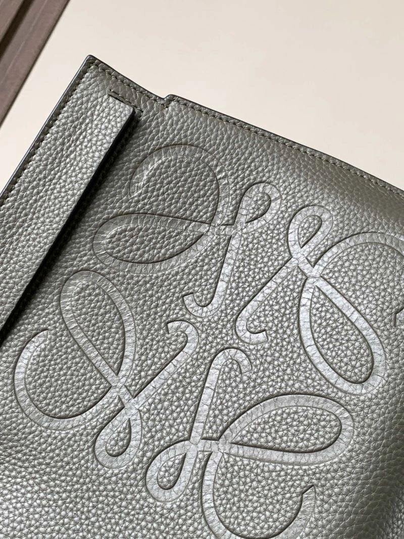 Cozy Loewe Clutch Bags 77531