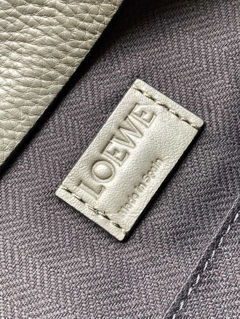 Cozy Loewe Clutch Bags 77531