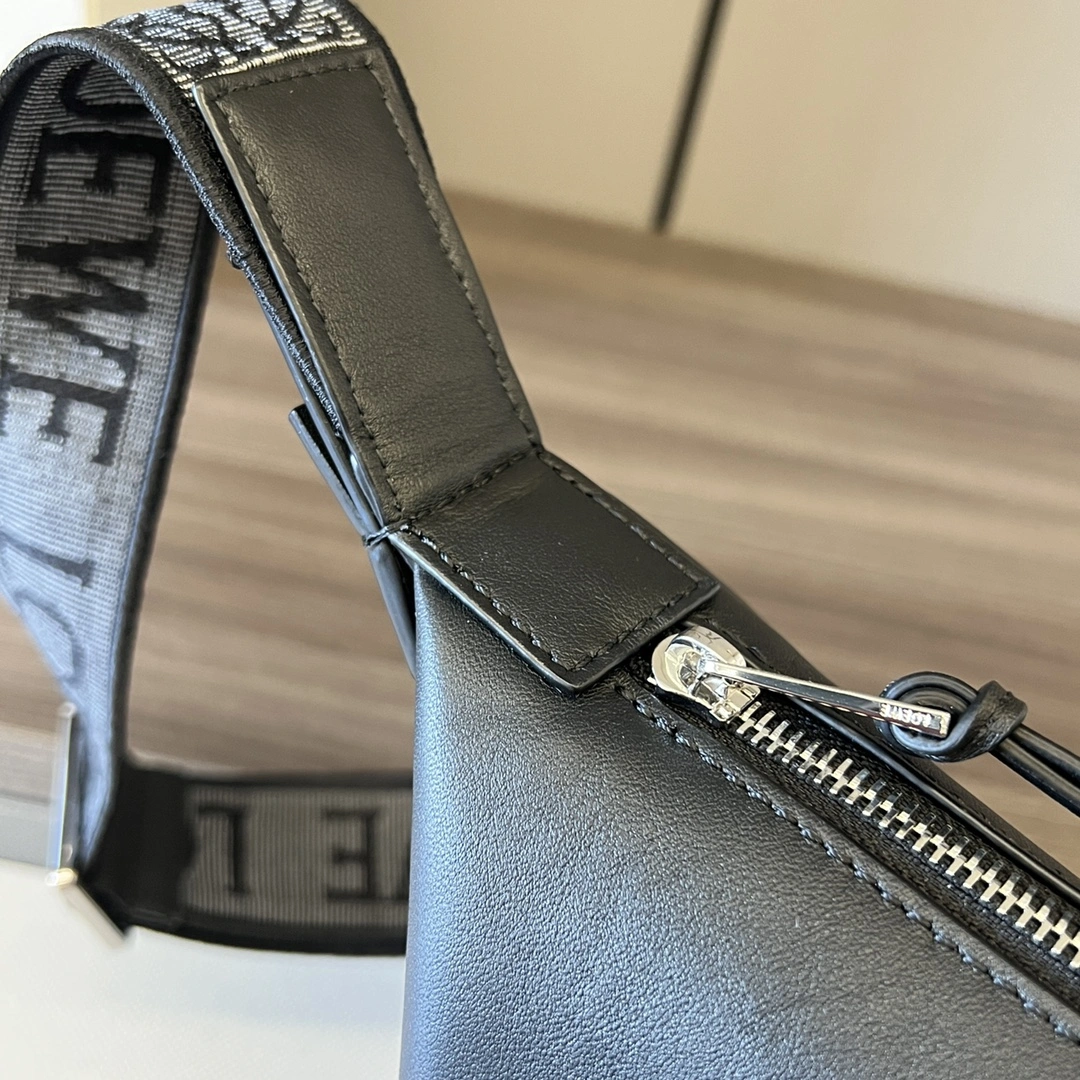 Loewe Cubi Bags Attractive 72180