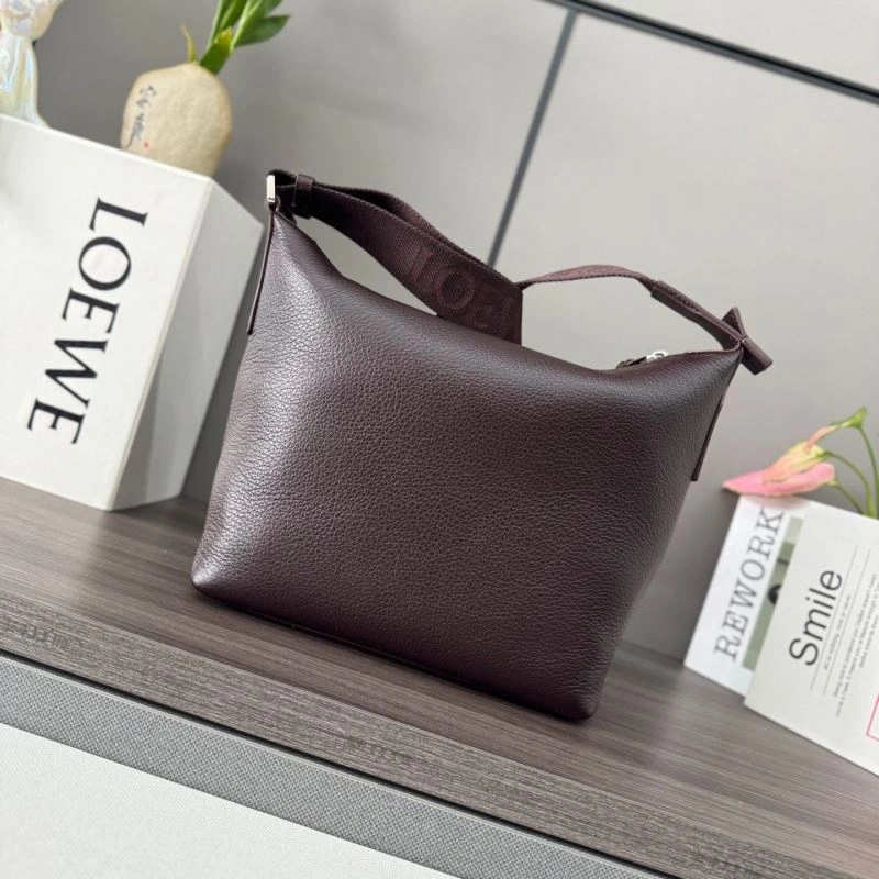 Trendsetting Loewe Cubi Bags 61720