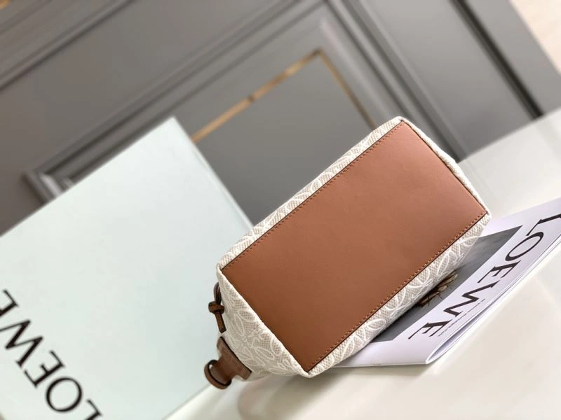 WellDesigned Loewe Cubi Bags 61698