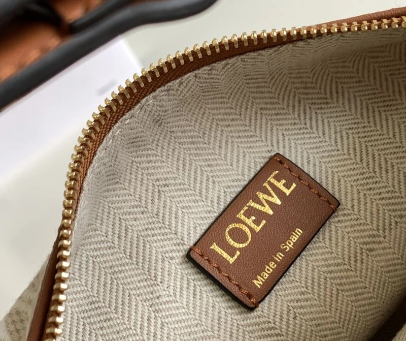 WellDesigned Loewe Cubi Bags 61698
