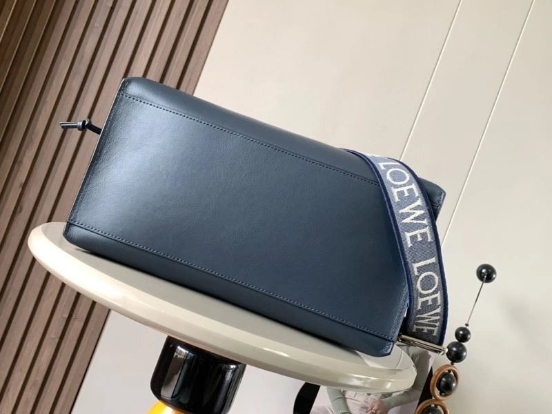 Unisex Loewe Cubi Bags 67104
