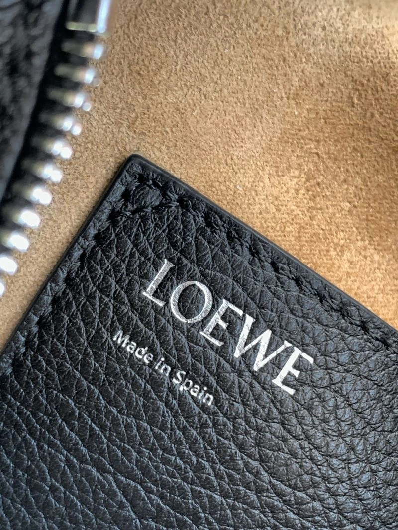 Flexible Loewe Cubi Bags 61336