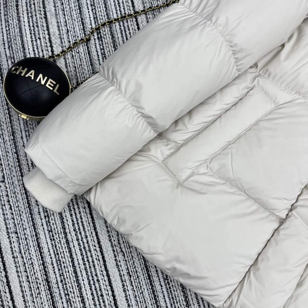 WeatherProof Loewe Down Jackets 165451