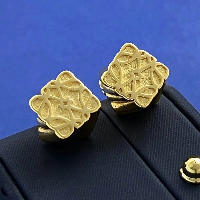 UrbanChic Loewe Earrings 211938