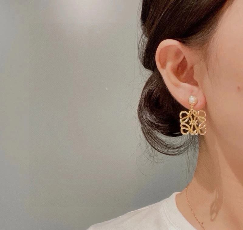 Sleek Loewe Earrings 211925