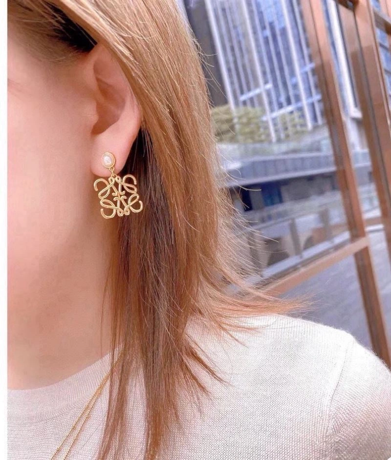 Sleek Loewe Earrings 211925