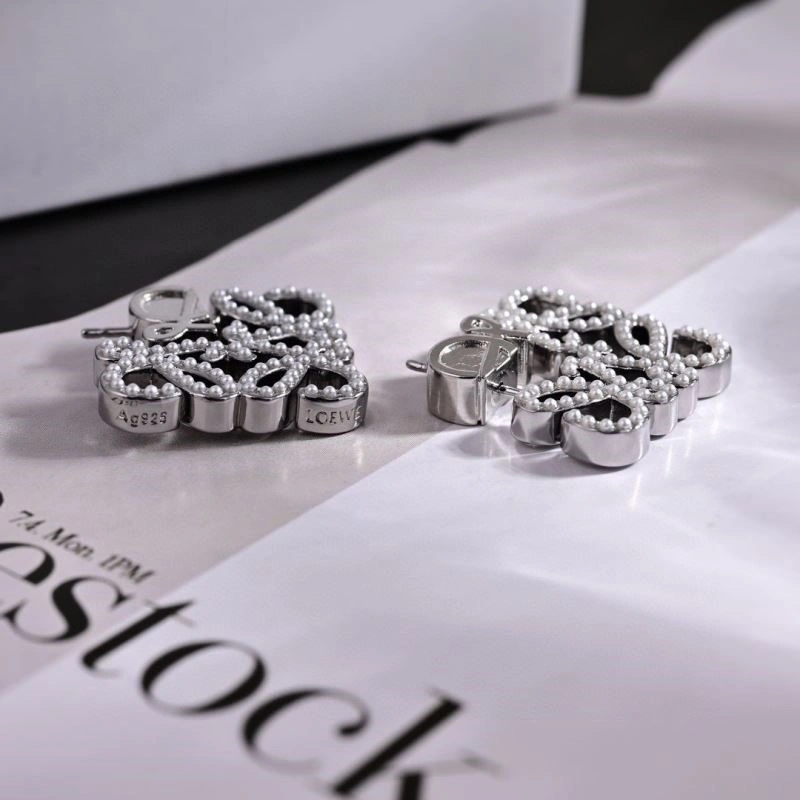 Loewe Earrings Premium 209239