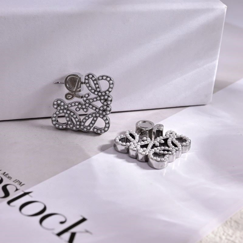 Loewe Earrings Premium 209239
