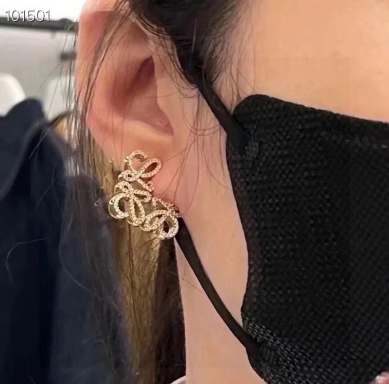 Loewe Earrings UrbanStyle 208655