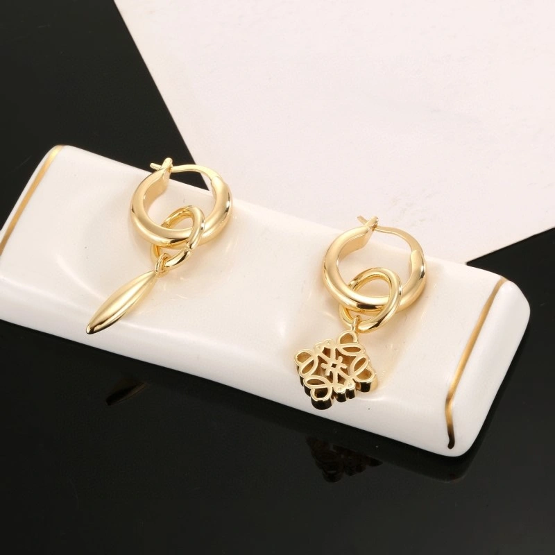 Seasonal Loewe Earrings 207906