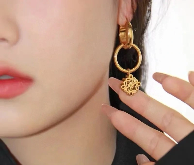 Seasonal Loewe Earrings 207906