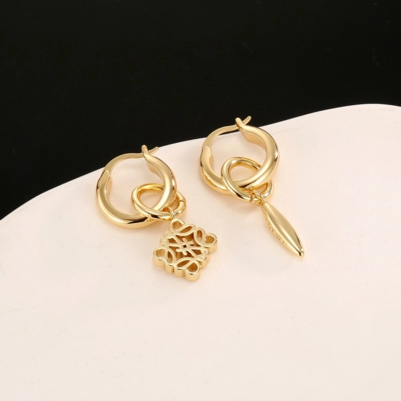 Seasonal Loewe Earrings 207906