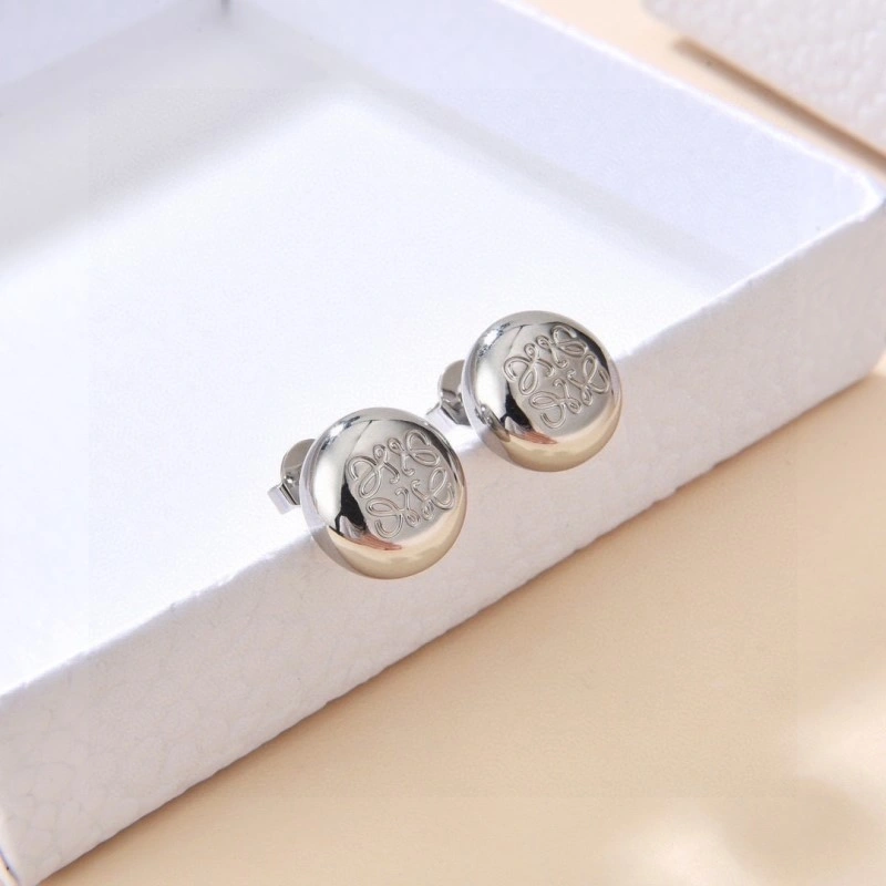 UrbanChic Loewe Earrings 207898